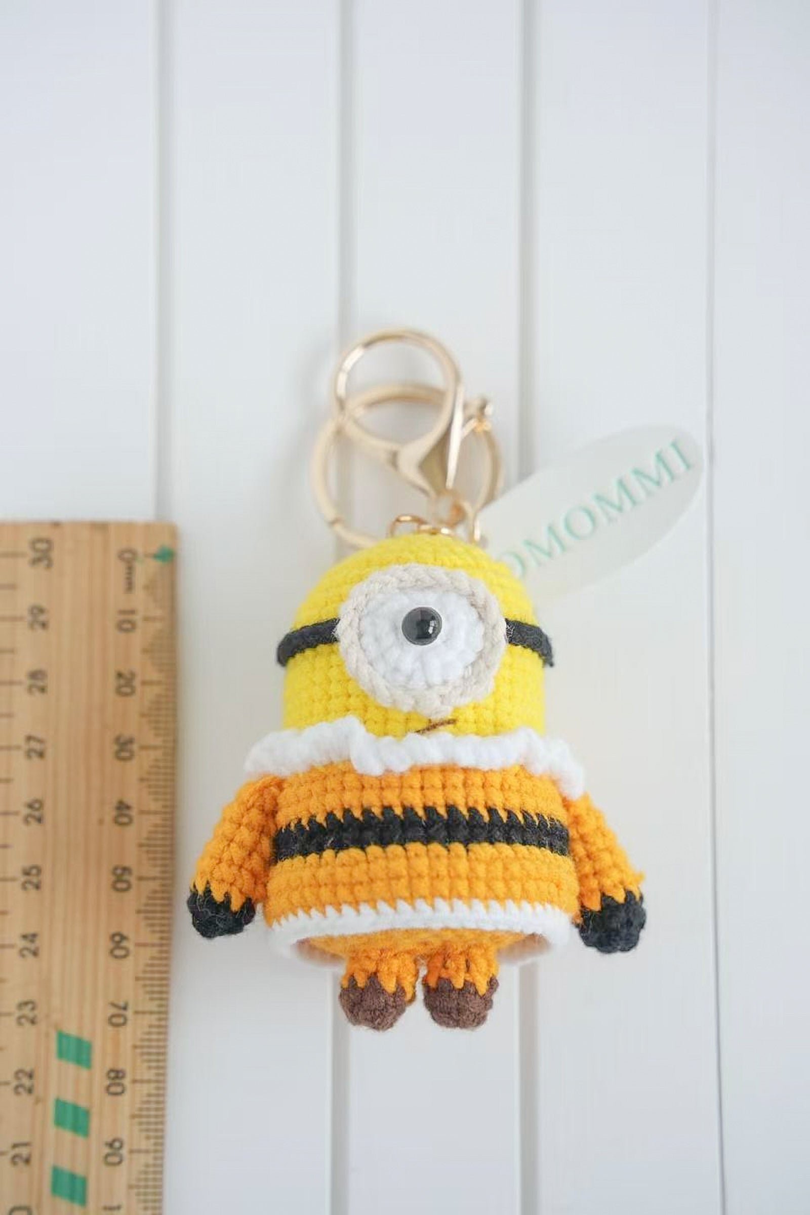 Handmade Crochet One-Eyed Character Keychain – Cute Yellow Bag Charm