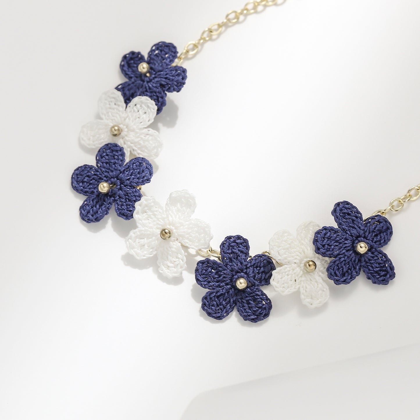 Little Flower necklace